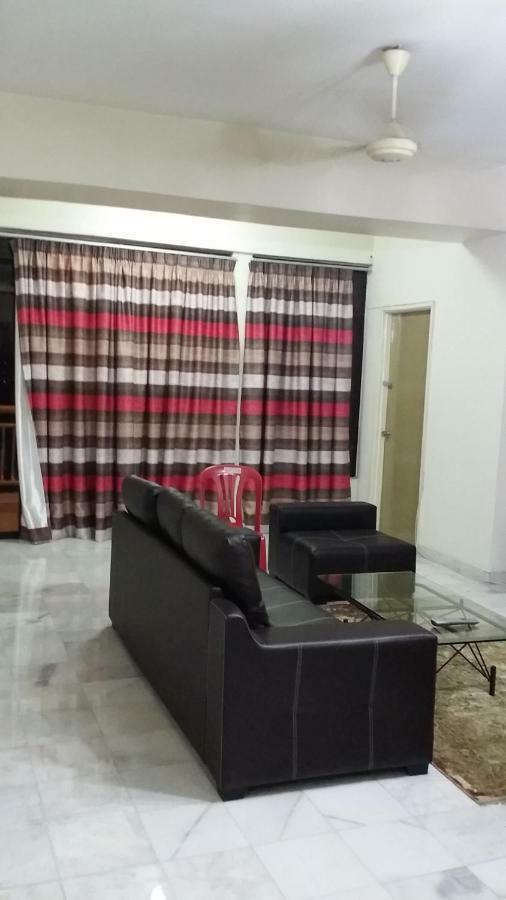 Homestay Putra Pwtc R1 Ensuite Master *